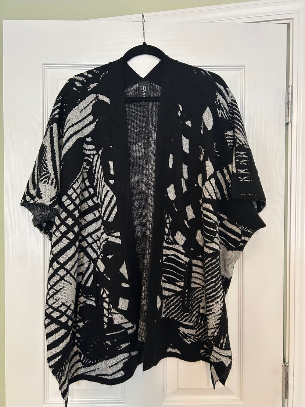 Zero + Maria Cornejo White and Black Jacquard Coat